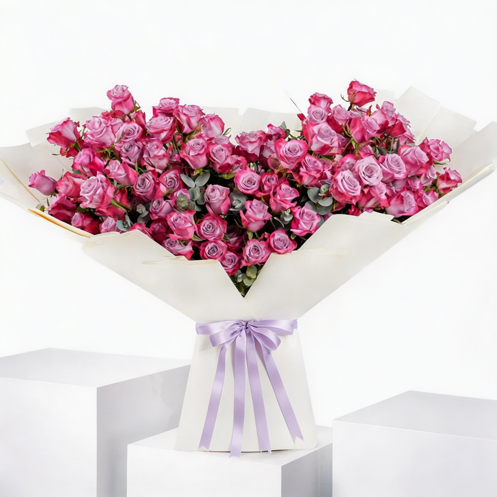 200 Long-Stem Purple Rose Bouquet – Elegant Hand-Tied Floral Arrangement