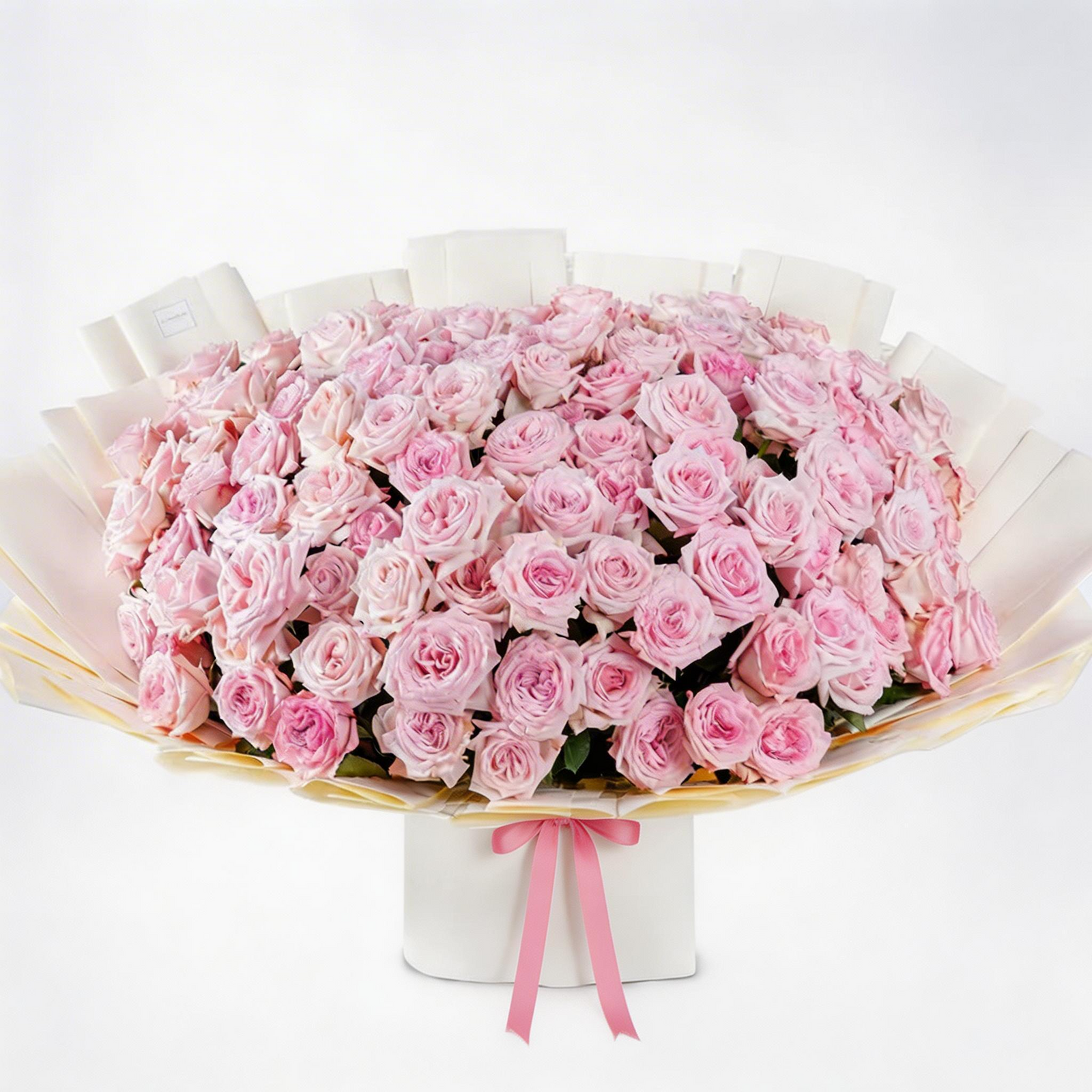 Luxury 100 Pink Roses Bouquet