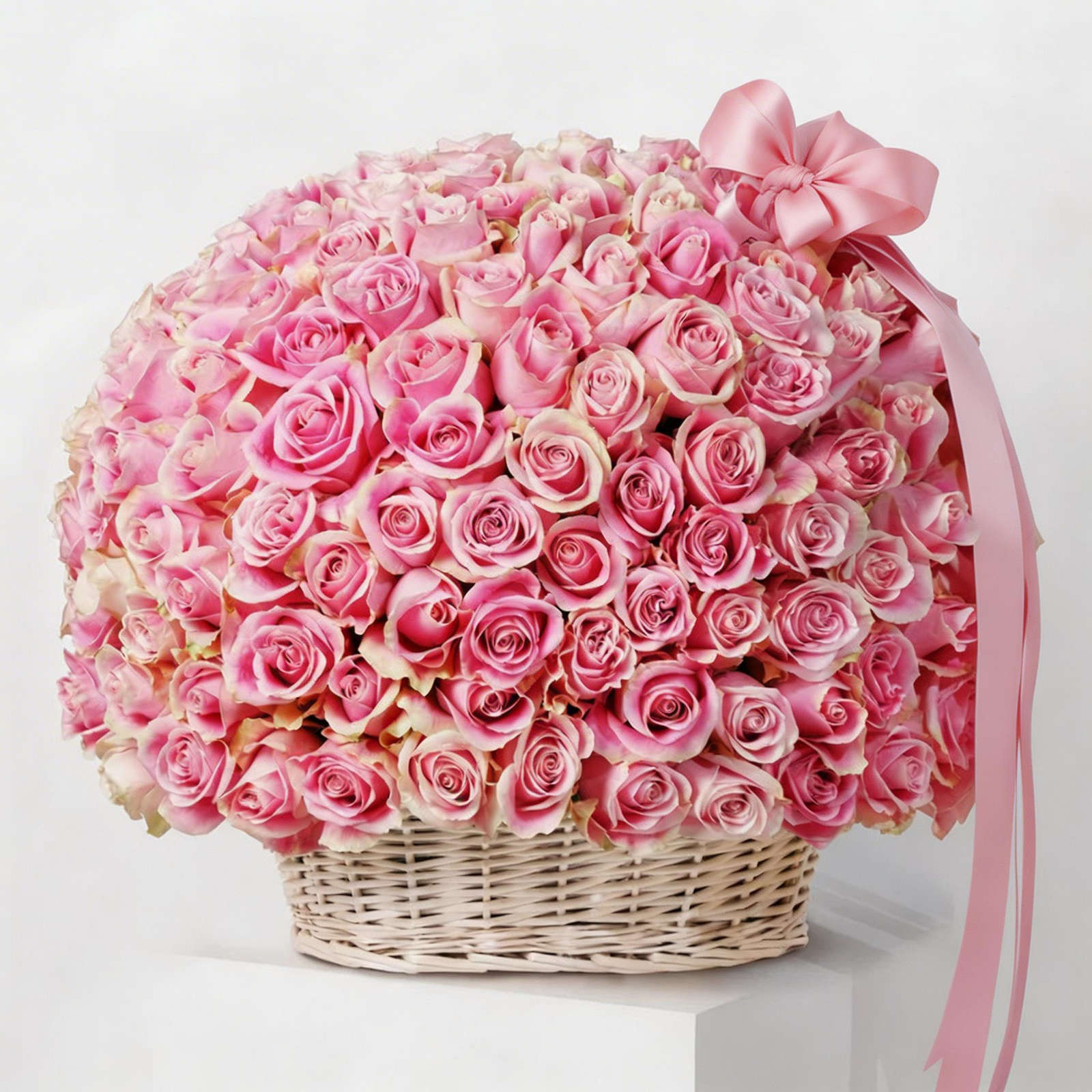 Luxury 200 Pink Roses Flower Basket