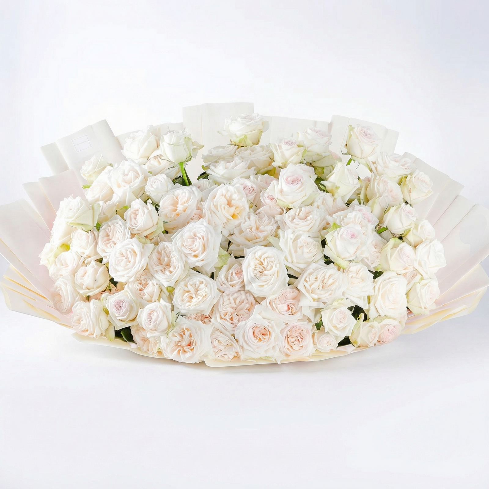Anniversary 100 White O’Hara Luxury Rose Bouquet