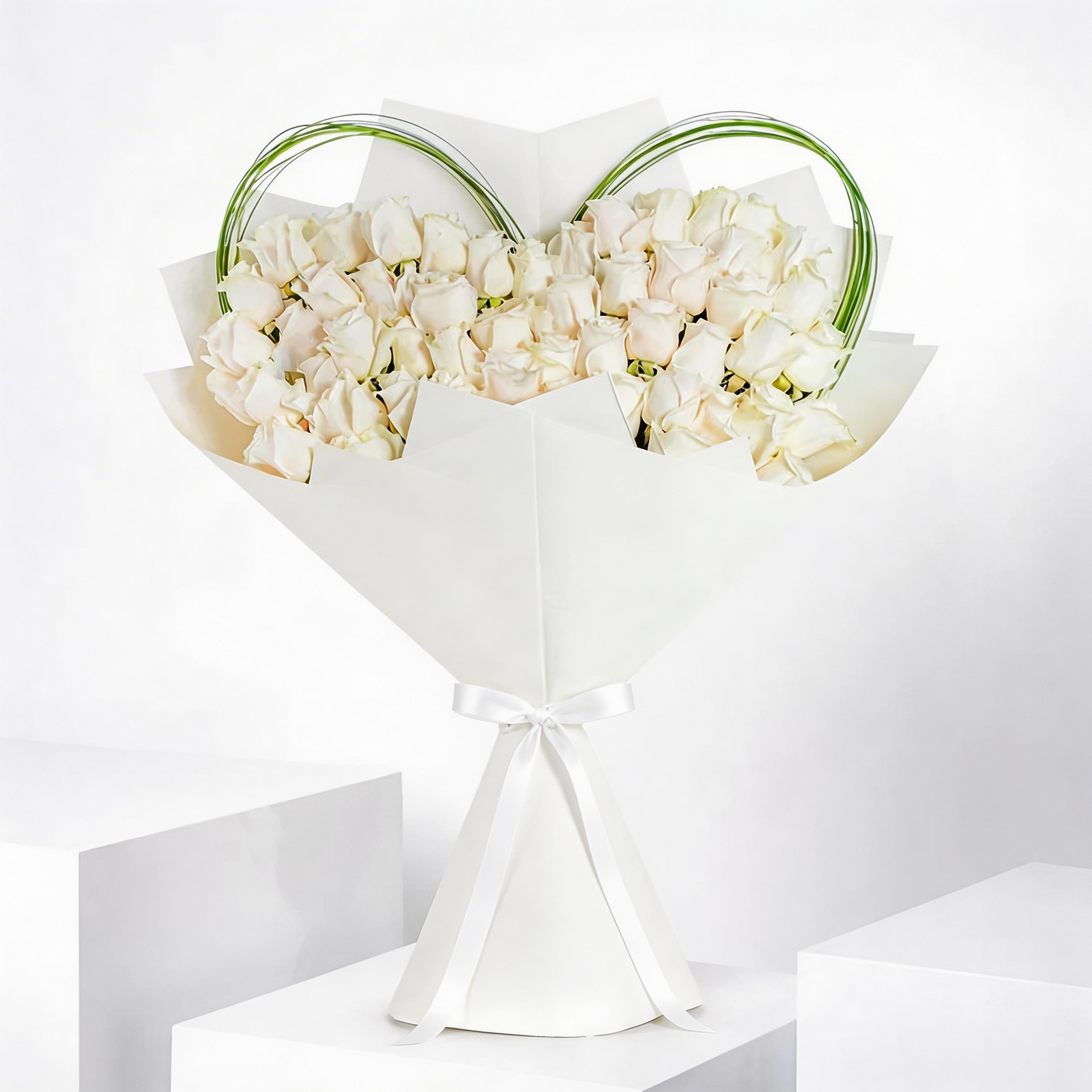 Rosalba – 50 Long-Stemmed White Rose Bouquet