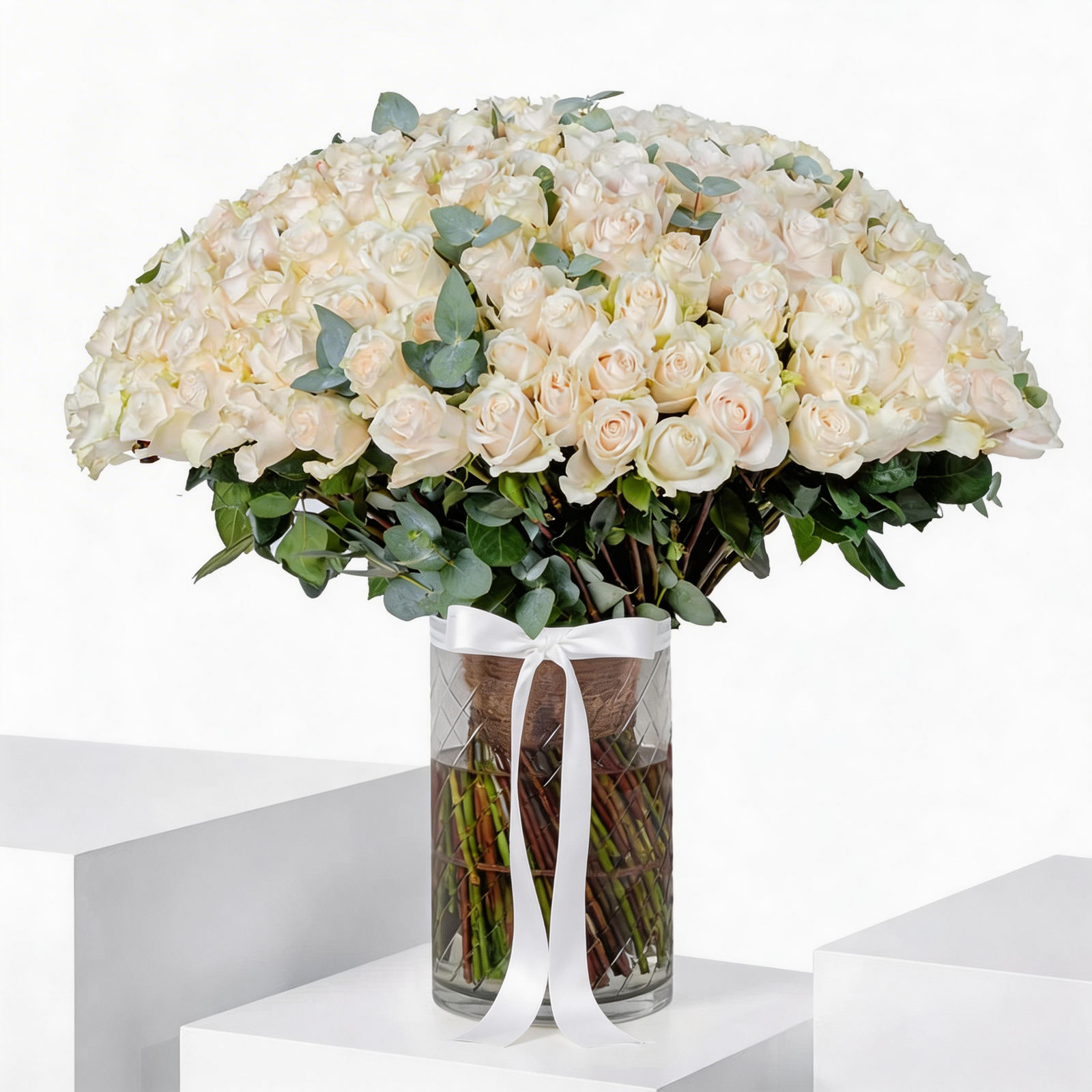 Luxury 200 White Roses Grand Vase