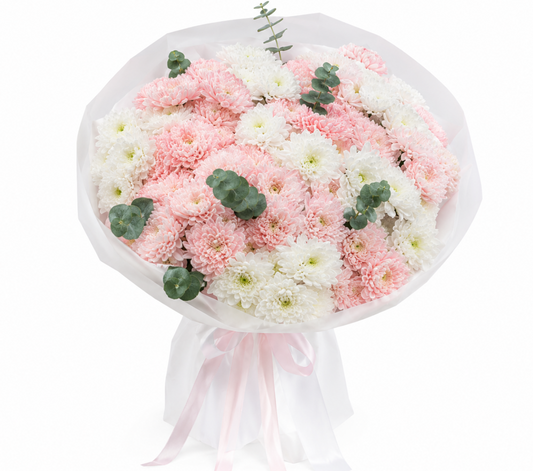 30 white and light pink spray chrysanthemum bouquet with same-day flower delivery in Kuwait, handcrafted by expert florists for every special occasion.